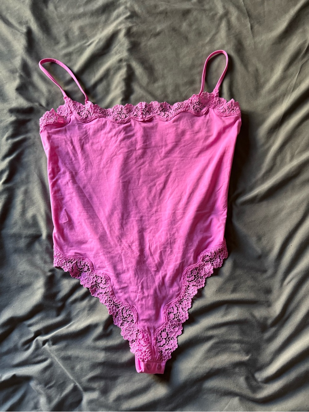 NWOT FITS EVERYBODY LACE CAMI BODYSUIT I NEON ORCHID